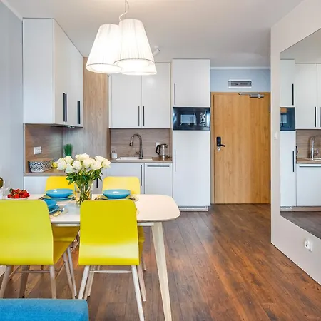 Apartamento Kasprowicza -basen, Parking, Bawialnia, Silownia W Cenie -holiday Kołobrzeg