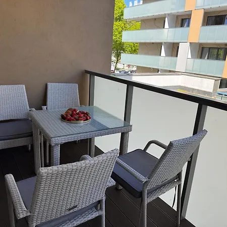 Apartamento Kasprowicza -basen, Parking, Bawialnia, Silownia W Cenie -holiday